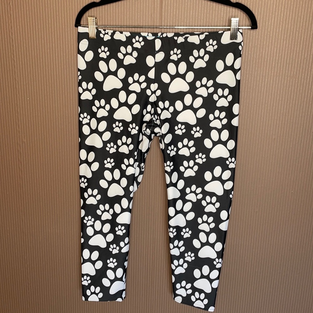Call me active‎ leggings size large paw print